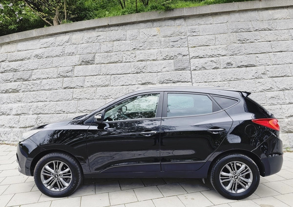 Hyundai ix35 cena 49700 przebieg: 237197, rok produkcji 2015 z Golina małe 781